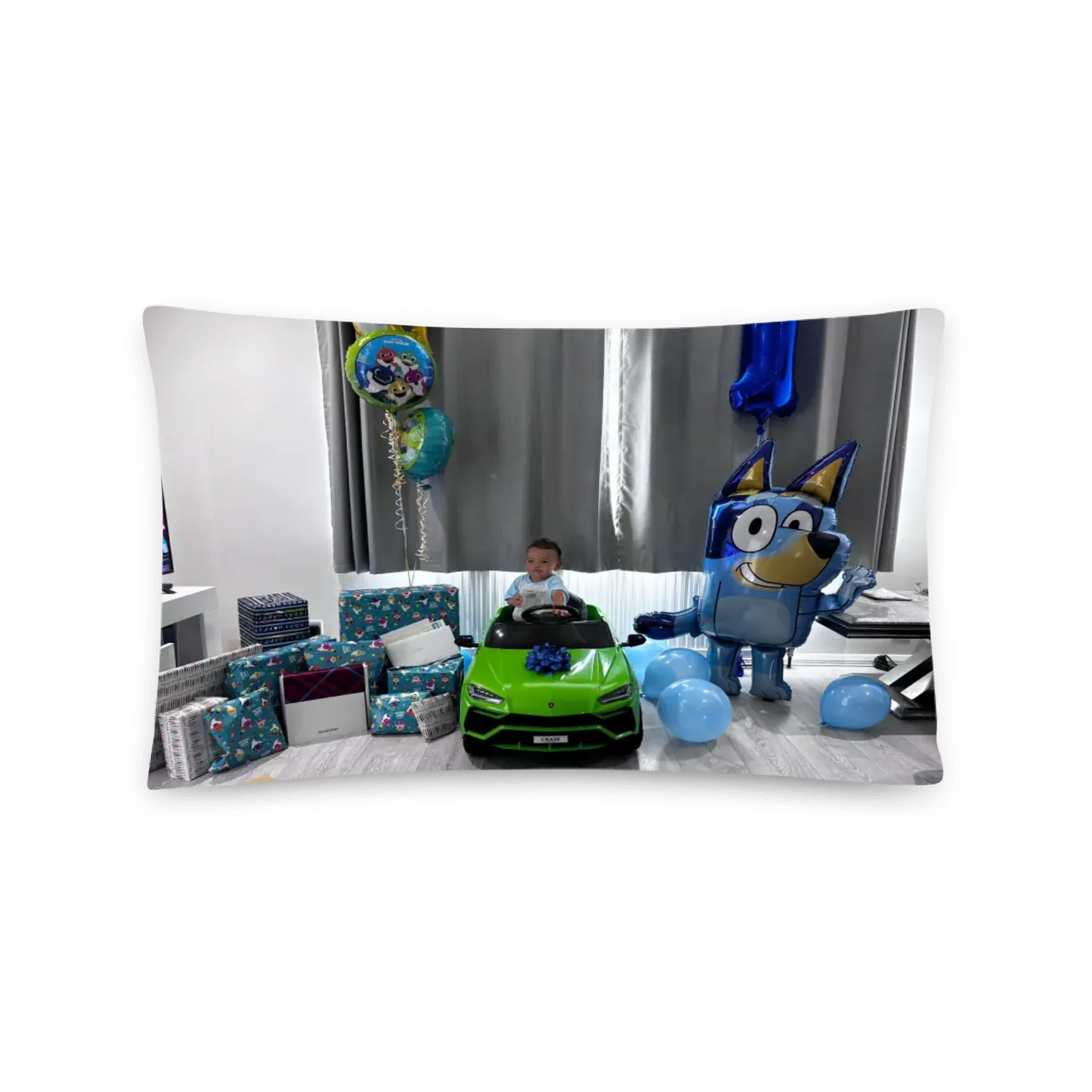 05_20x12_basicpillow_default_base_whitebg
